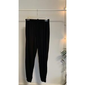 black lounge pants